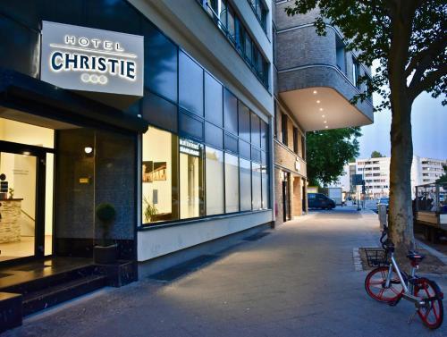 Aparthotel-christie 3*
