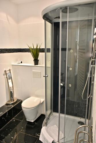 Aparthotel-christie 3*